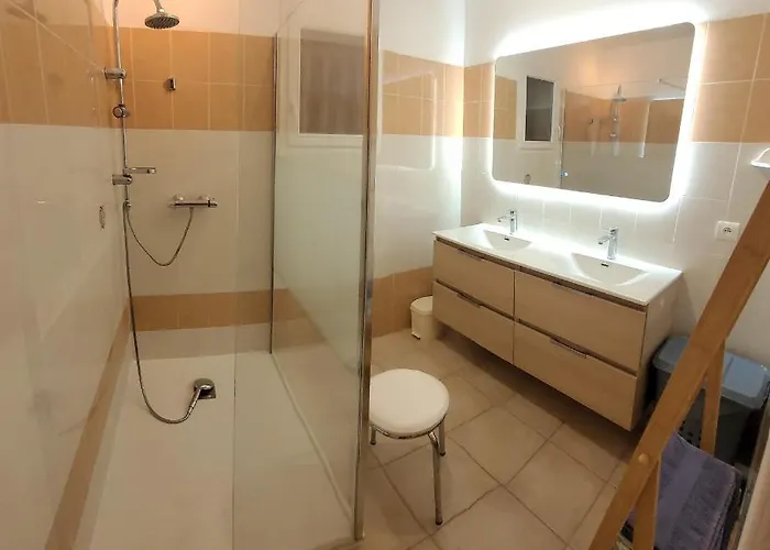 A Pinarello-2mn A Pied De La Plage-vue