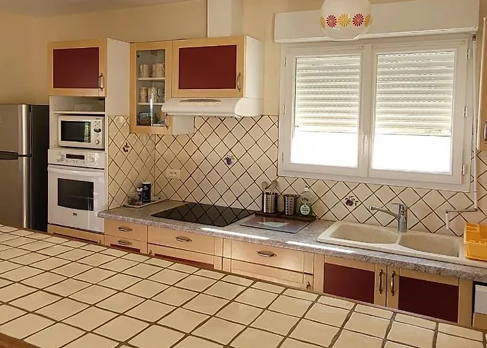 A Pinarello-2mn A Pied De La Plage-vue * Pinarellu