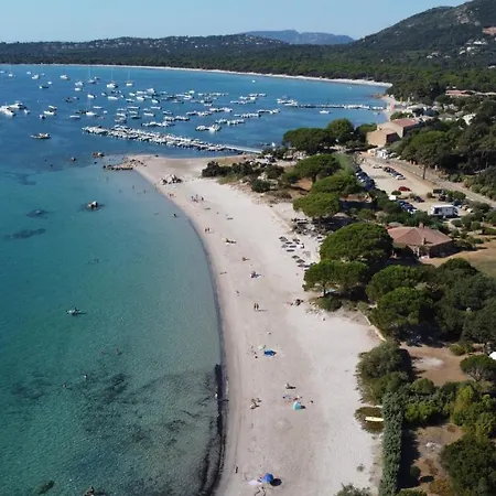 A Pinarello-2mn A Pied De La Plage-vue فيلة Pinarellu