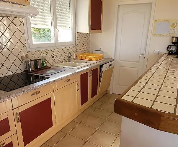 A Pinarello-2mn A Pied De La Plage-vue Вилла